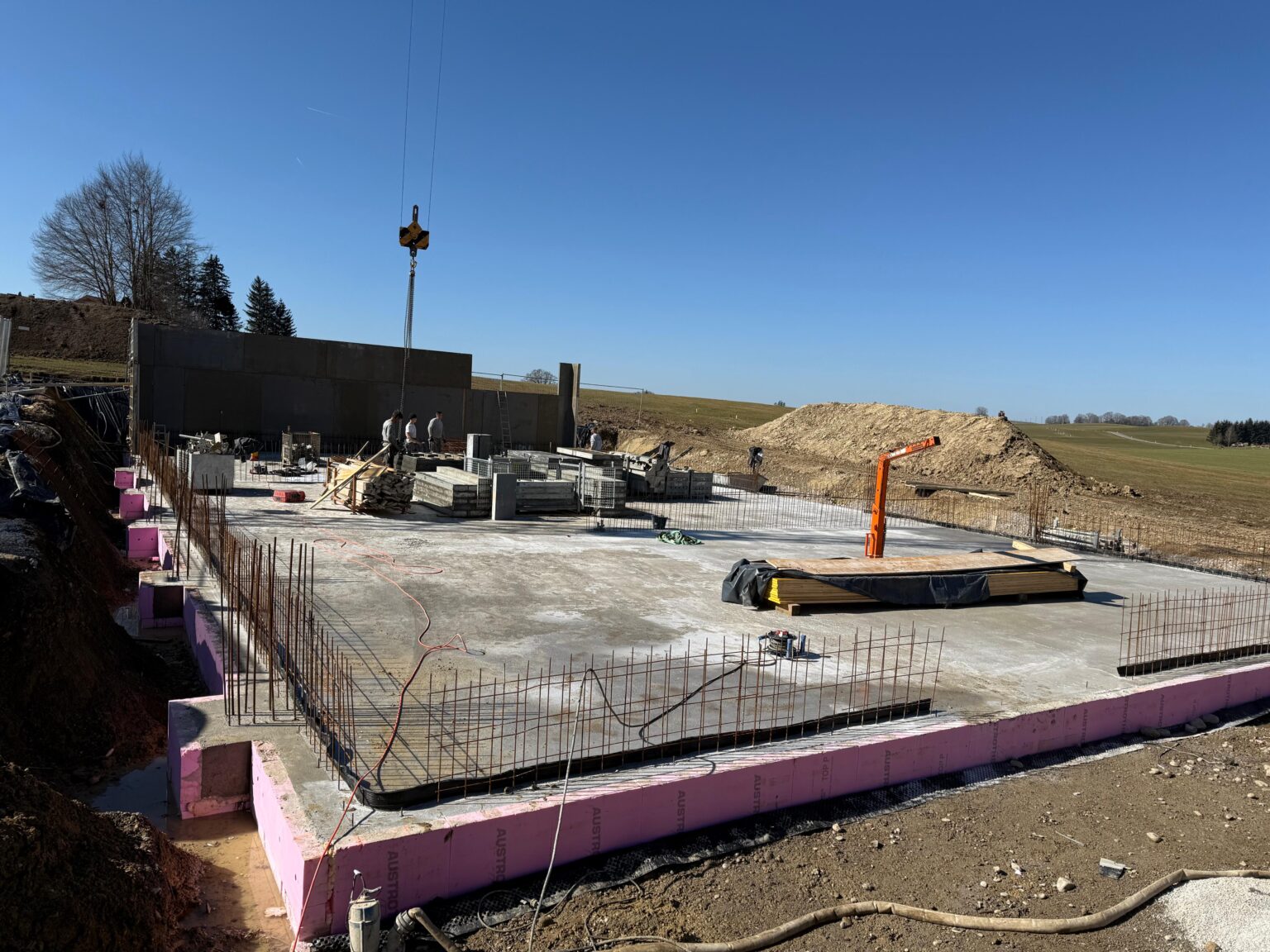 Feuerwehr und Vereinsheim Forst 10